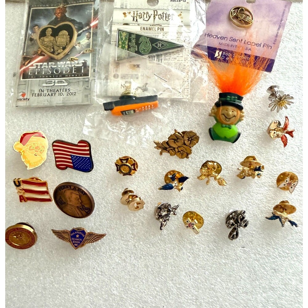 Lot of 22 Vintage & Modern Lapel Pins Star Wars Harry Potter Aviation Christmas
